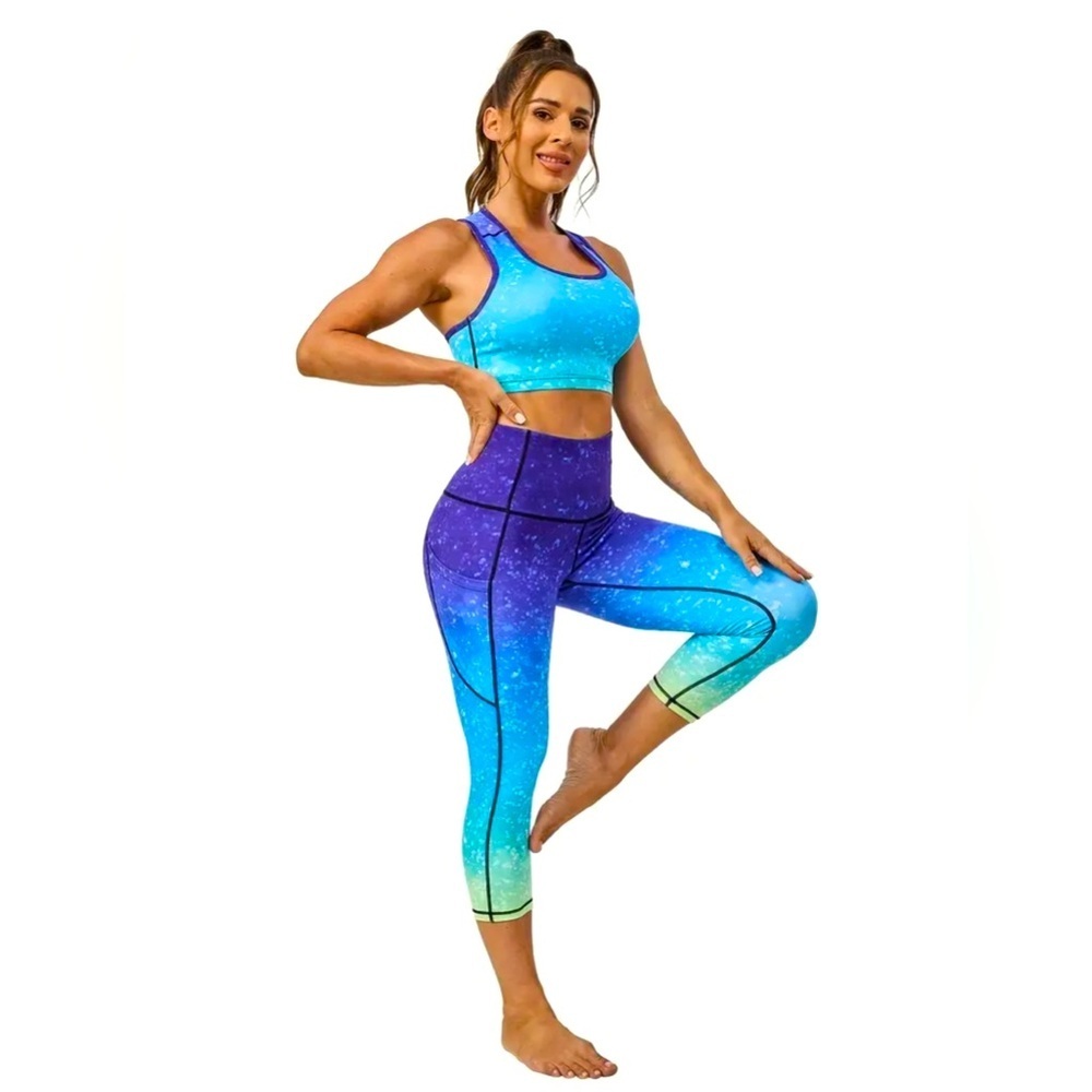 Women's Tie Dye Blue and Purple Galaxy Crop Leggings. Sz L(fits like M)